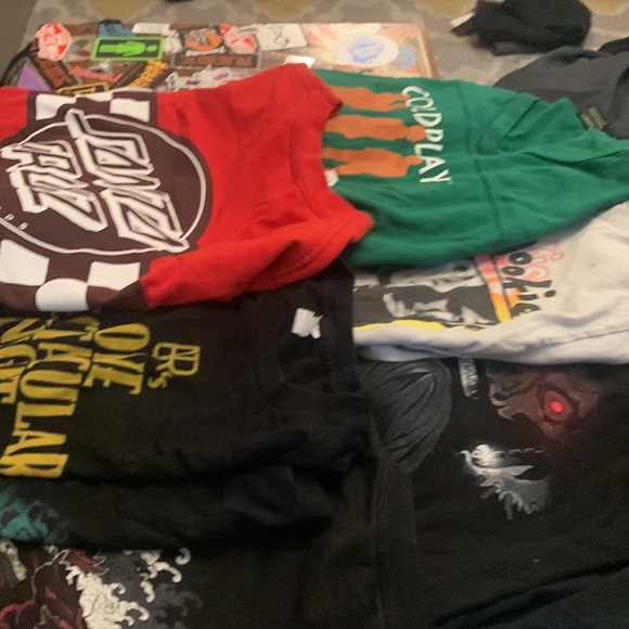 Selling Skateboard, surf, band shirt LOT. - Picture 2 of 4